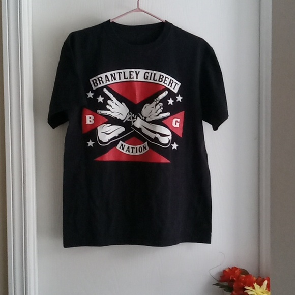 Brantley Gilbert | Cold Country by the Grace of God Tour - Picture 2 of 5